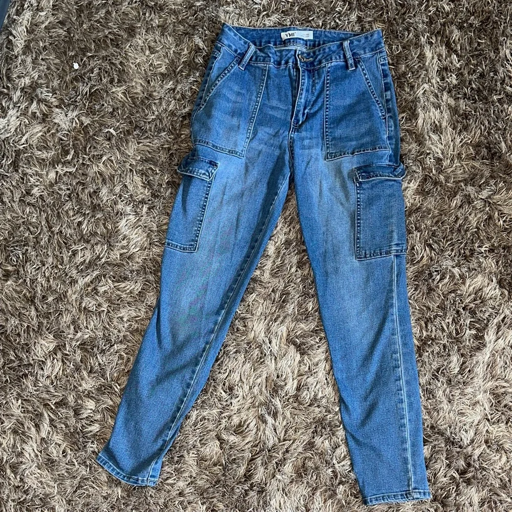 YMI Women's Size 28 High Rise Skinny Cargo Jeans